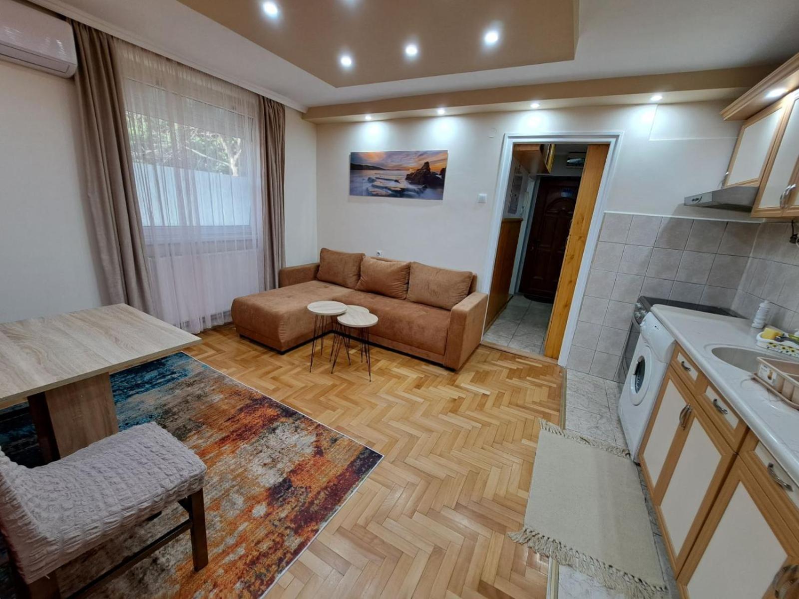 Apartman Borsalino Subotica Apartment ภายนอก รูปภาพ